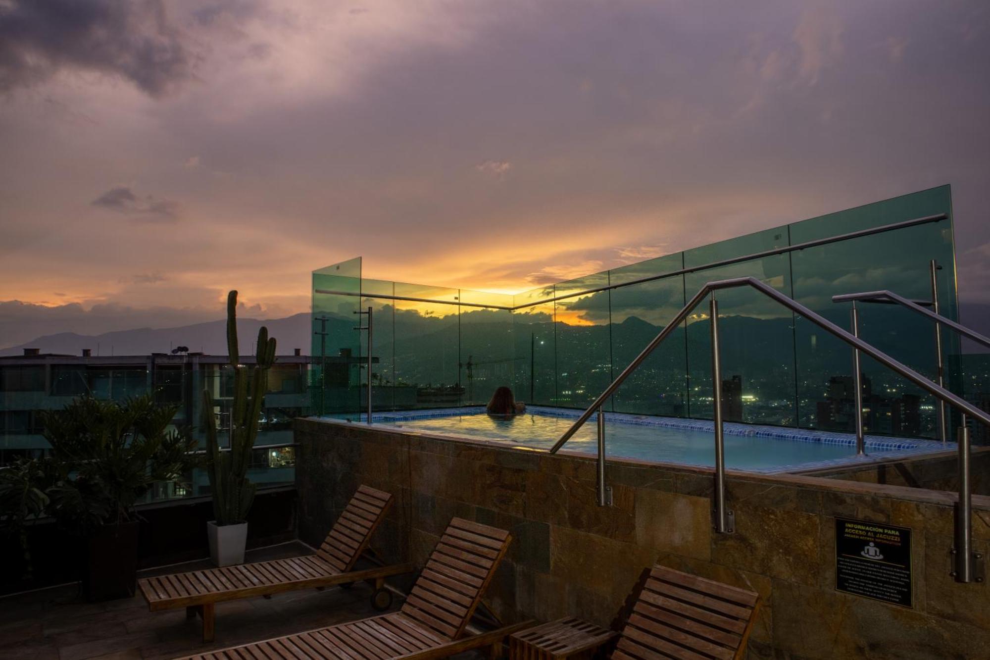 Café Hotel Medellín Esterno foto